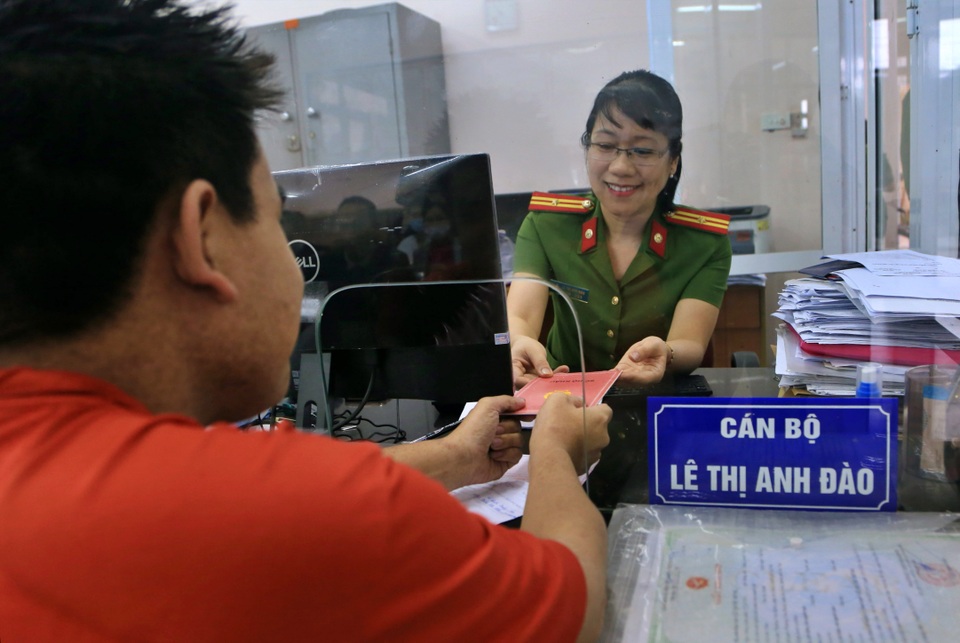 Theo chân người vô hình đi làm căn cước công dân ở Hà Nội - 7 Theo chân người vô hình đi làm căn cước công dân ở Hà Nội - 7