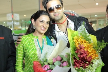 Những hình ảnh đầu tiên của mẹ con “Cô dâu 8 tuổi” tại Việt Nam