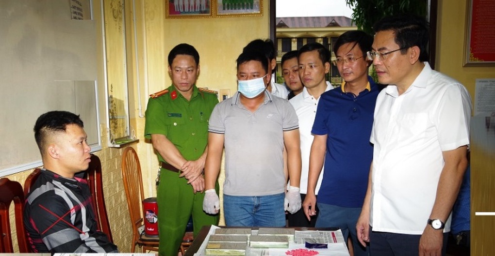 Vận chuyển 5 bánh heroin từ Điện Biên về Hà Nam tiêu thụ - 1 Vận chuyển 5 bánh heroin từ Điện Biên về Hà Nam tiêu thụ - 1