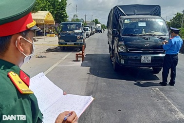 Nhiều tỉnh thành kiểm soát chặt cửa ngõ dù được nới lỏng giãn cách