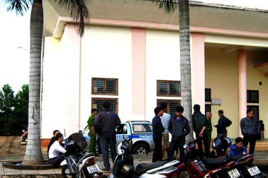 Bắt Phó chánh TTGT liên quan đến vụ Đội trưởng TTGT nhảy lầu tự tử