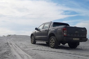 Bộ Tài chính lý giải nguyên nhân tăng mạnh phí trước bạ xe bán tải, xe van