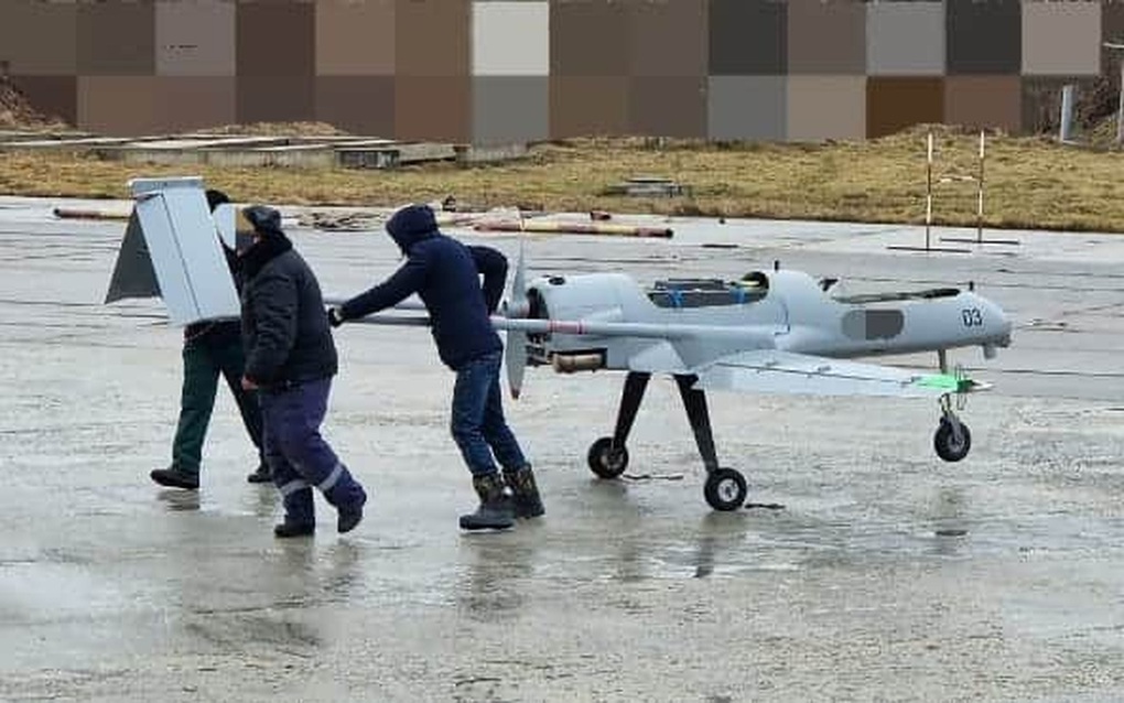 Ukraine sản xuất hàng loạt UAV tầm bắn 1.000km để tập kích chọc sâu vào Nga - 1