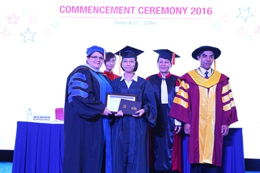 Trao 100 suất học bổng CNTT hỗ trợ gia đình chính sách