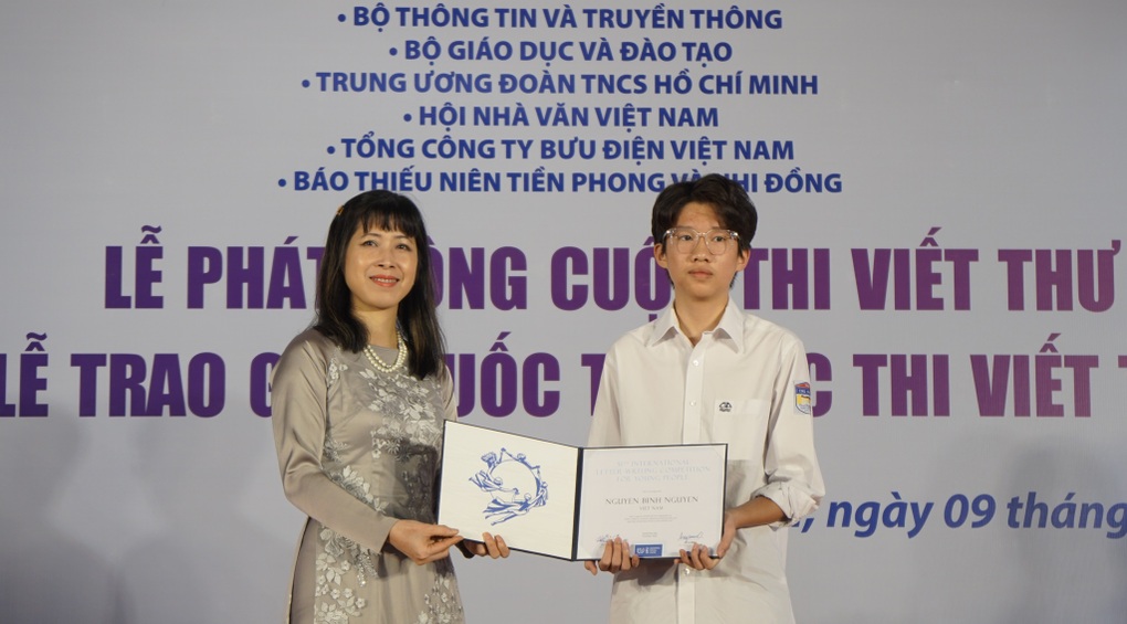 Học sinh thi viết thư quốc tế UPU về sức mạnh siêu anh hùng - 2 Học sinh thi viết thư quốc tế UPU về sức mạnh siêu anh hùng - 2