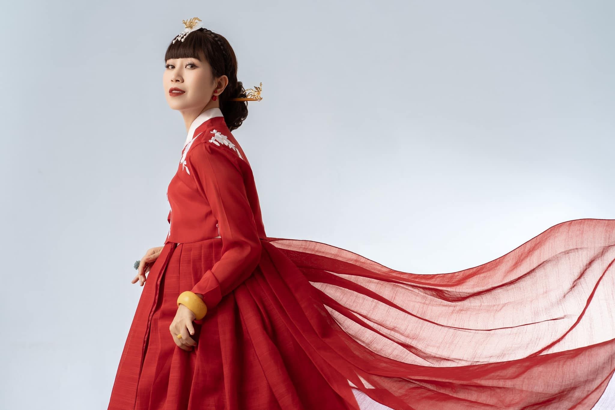 ករណីតារាចម្រៀងវ័យក្មេង៣នាក់ចោទថាមិនដឹងគុណ៖ តើពហិការឬអត់ទោសជាមេរៀនល្អបំផុត? - ២ Vụ 3 ca sĩ trẻ bị tố vô ơn: Tẩy chay hay tha thứ là bài học tốt nhất? - 2