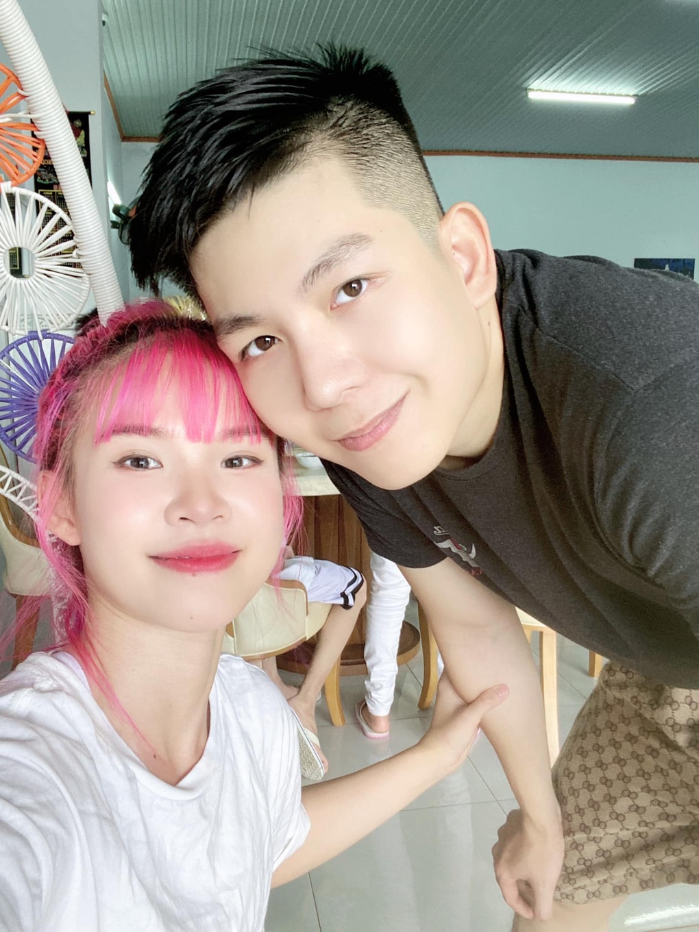 Khởi My: Thần tượng 9X thành streamer, kết hôn không sinh con giờ ra sao? - 8