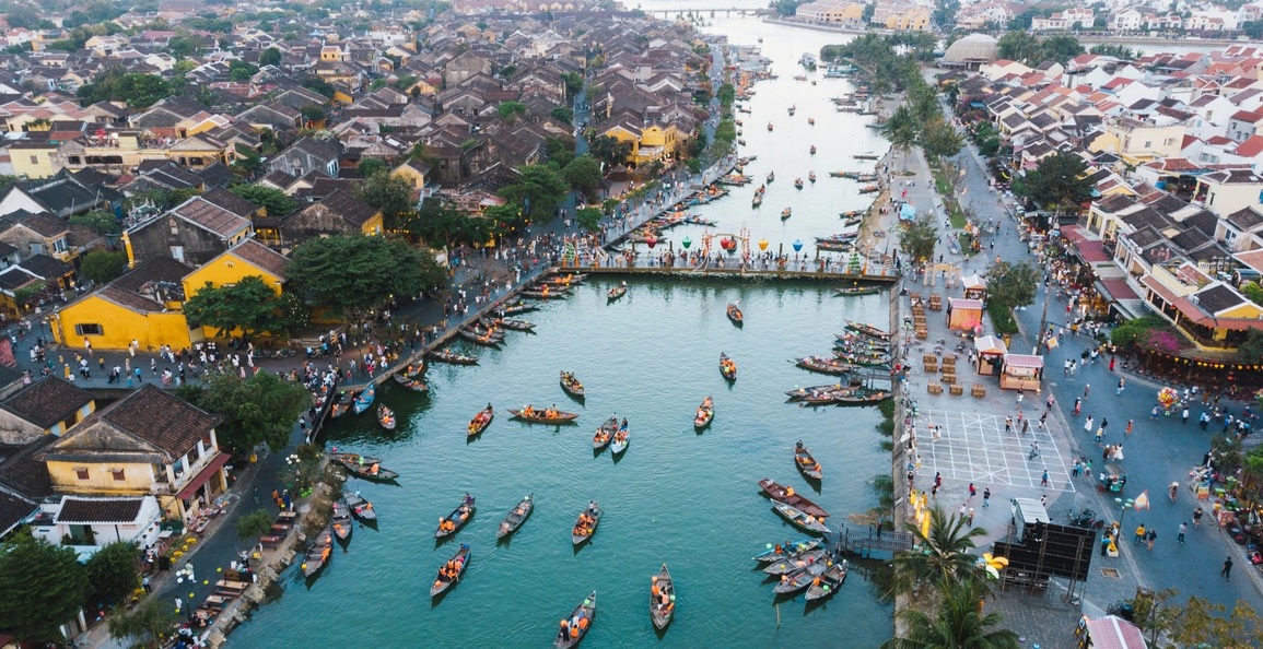 Travel blogger mách cách đi du lịch rẻ nhưng chất dịp nghỉ lễ - 3 Travel blogger mách cách đi du lịch rẻ nhưng chất dịp nghỉ lễ - 3