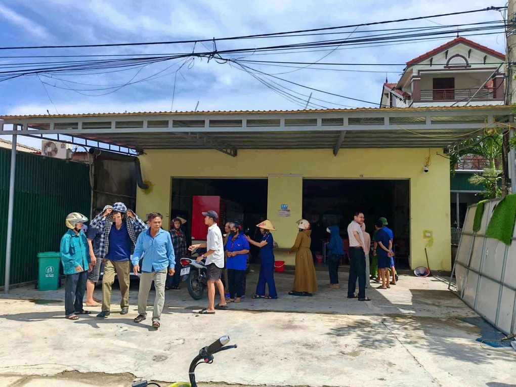 Hai vợ chồng tử vong, 2 trẻ nhỏ bất tỉnh trong quán bánh canh khóa cửa - 1 Hai vợ chồng tử vong, 2 trẻ nhỏ bất tỉnh trong quán bánh canh khóa cửa - 1
