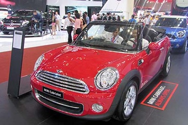 Những mẫu xe sang đáng chú ý tại Triển lãm ôtô Việt Nam 2014