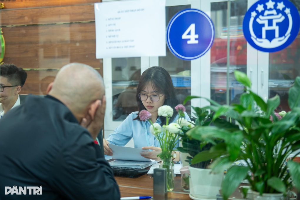 Hà Nội phân bổ biên chế công chức, viên chức năm 2026 ra sao? - 1