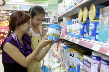 Giở chiêu “ma thuật” lách trần giá sữa