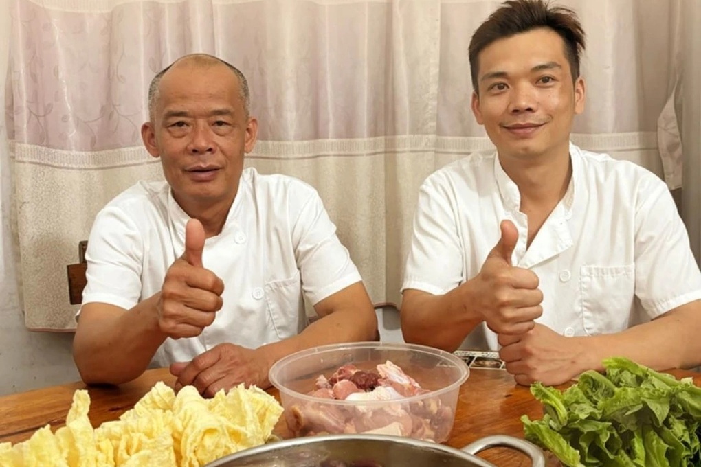 Quán lẩu Trung Quốc xin khách đừng tới: Bán gói gia vị thu về 6,1 tỷ đồng - 1