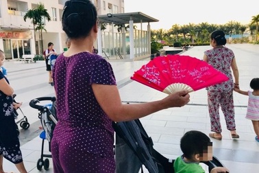 Khủng hoảng khi mẹ chồng muốn "giữ" cháu, không cho đi học mầm non