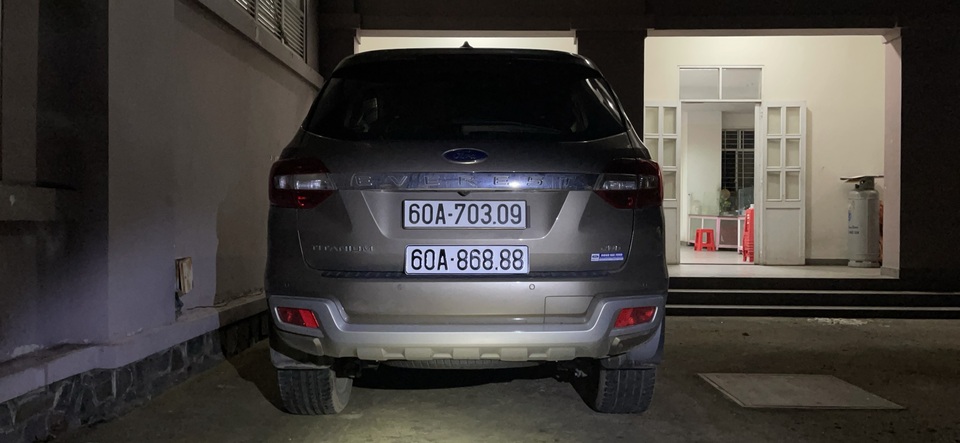 Vụ 2 ô tô trùng biển số: Sốc với lý do dùng biển giả của chủ xe Ford - 2 Vụ 2 ô tô trùng biển số: Sốc với lý do dùng biển giả của chủ xe Ford - 2