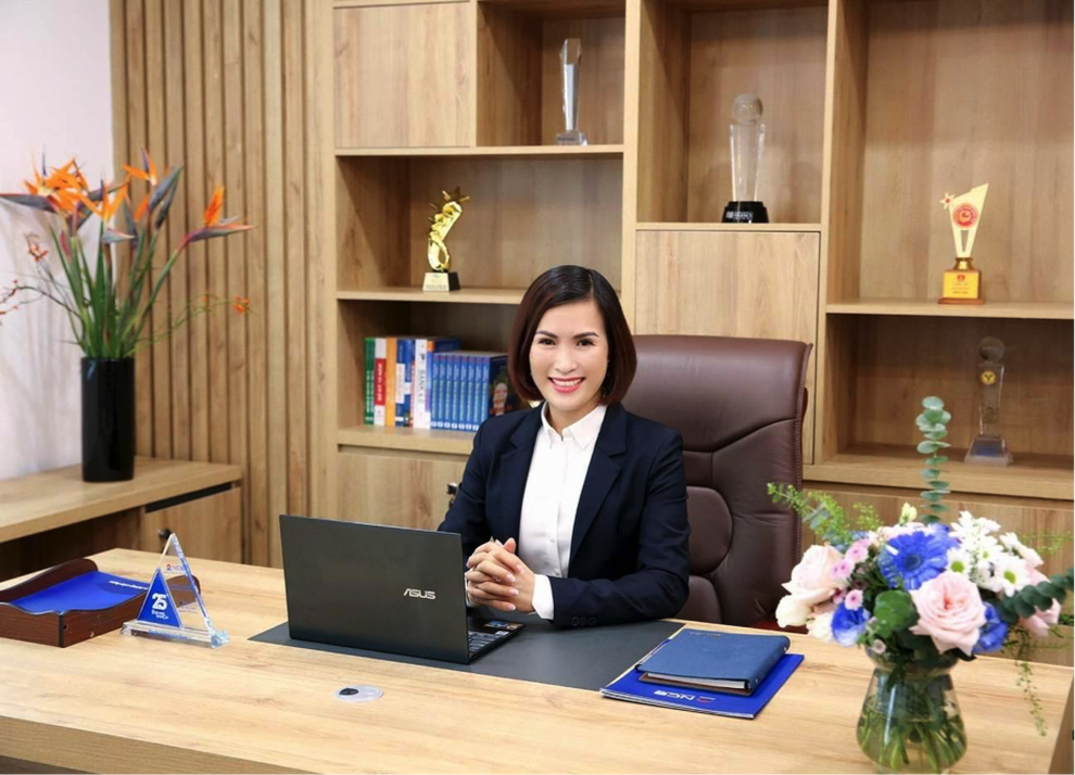 Ồn ào đổi chủ, nữ tướng 8X ngồi ghế nóng chủ tịch ngân hàng nghìn tỷ đồng - 1 Ồn ào đổi chủ, nữ tướng 8X ngồi ghế nóng chủ tịch ngân hàng nghìn tỷ đồng - 1