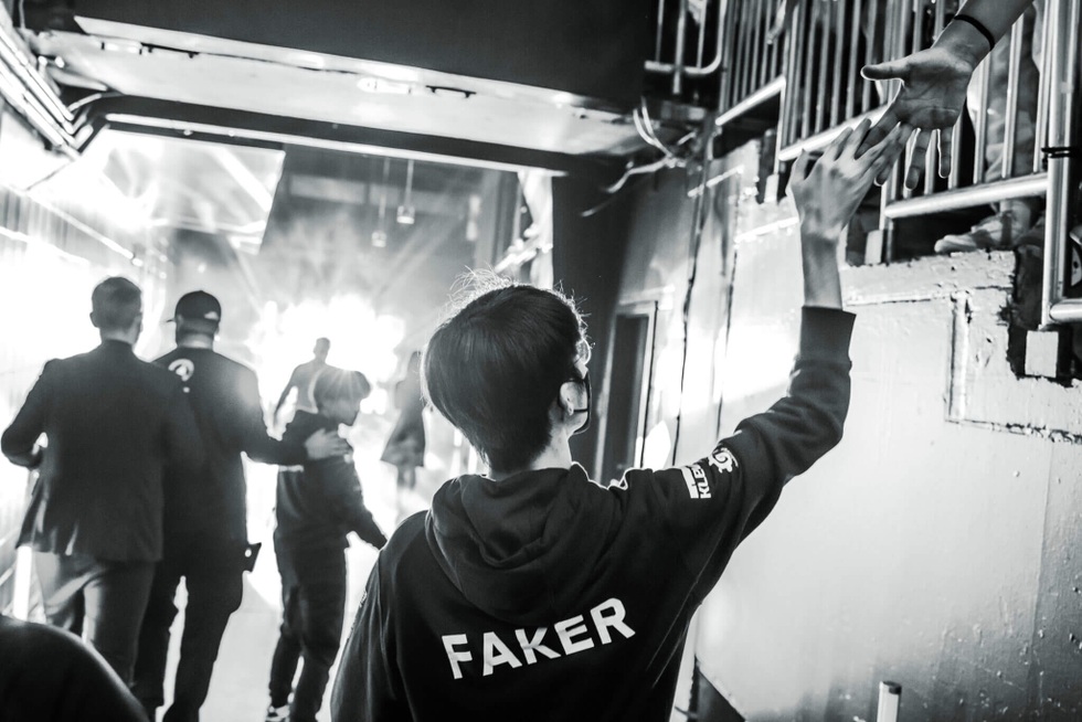 Game thủ Faker: Chưa học hết cấp 3, là Messi của giới eSport - 7 Game thủ Faker: Chưa học hết cấp 3, là Messi của giới eSport - 7