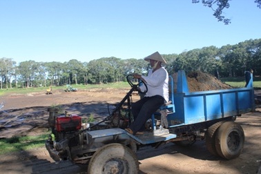 Nạo vét di tích lịch sử văn hóa Ao Bà Om đã cạn trơ đáy