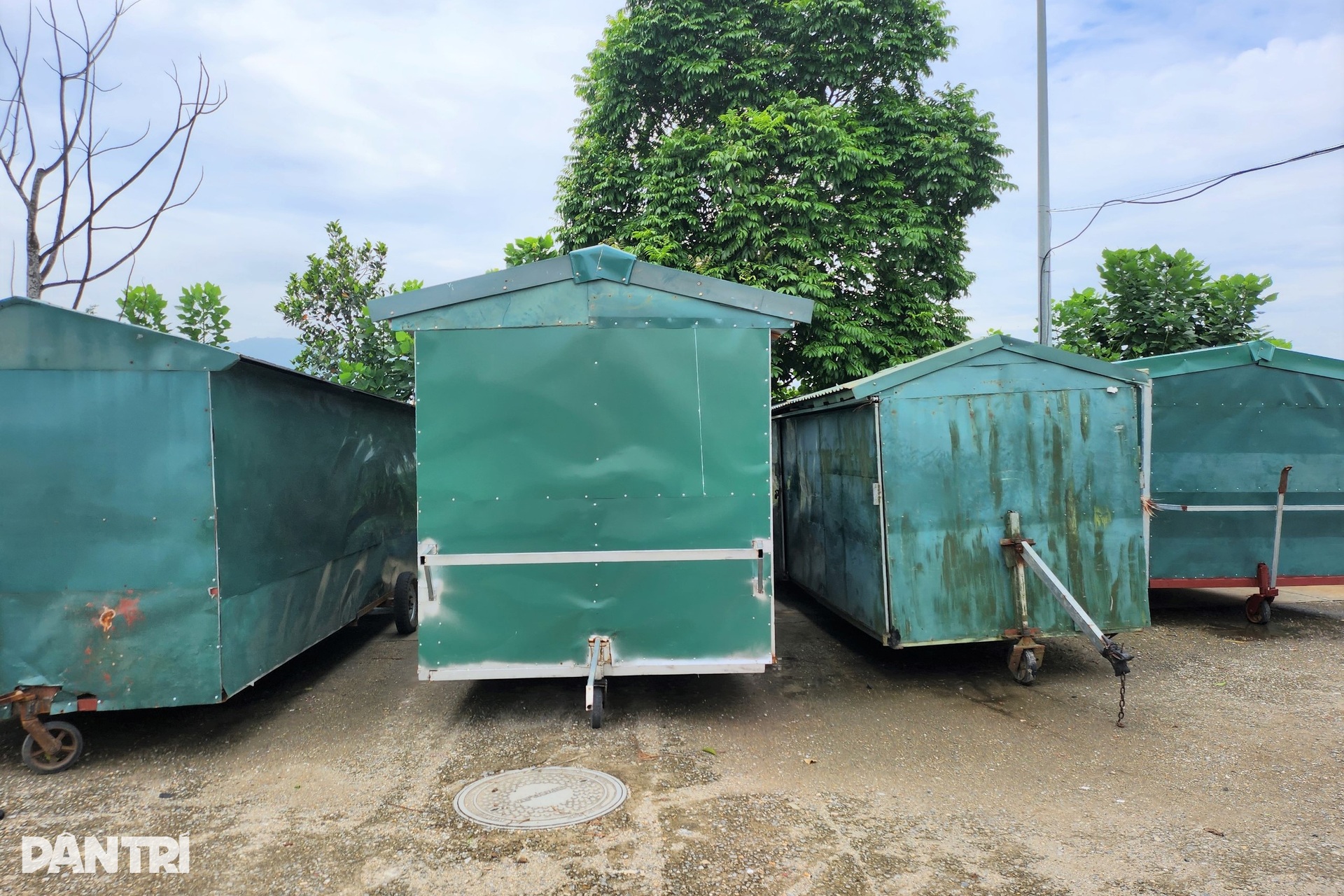 Quảng trường 250 tỷ biểu tượng văn hóa ở Hòa Bình xuống cấp nghiêm trọng - 10 Quảng trường 250 tỷ biểu tượng văn hóa ở Hòa Bình xuống cấp nghiêm trọng - 10