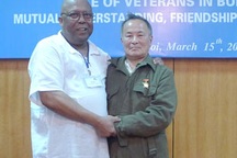 Cựu binh Mỹ nghẹn ngào ngày trở lại Việt Nam