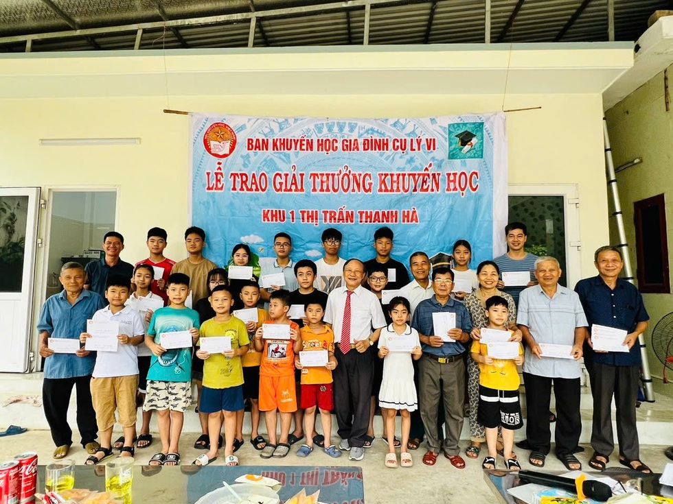 Đại gia đình 500 người ở Hải Dương: Làm giỗ 80 mâm, chụp ảnh mất 30 phút - 7 Đại gia đình 500 người ở Hải Dương: Làm giỗ 80 mâm, chụp ảnh mất 30 phút - 7