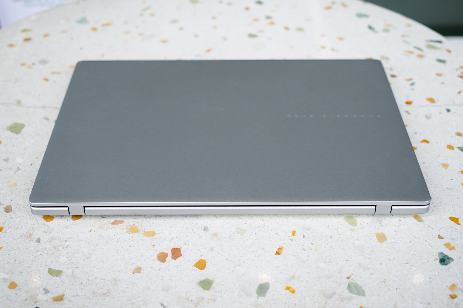 Đánh giá Asus Vivobook S14: Hiệu năng mạnh, pin tốt, màn hình cần cải thiện - 24 Đánh giá Asus Vivobook S14: Hiệu năng mạnh, pin tốt, màn hình cần cải thiện - 24