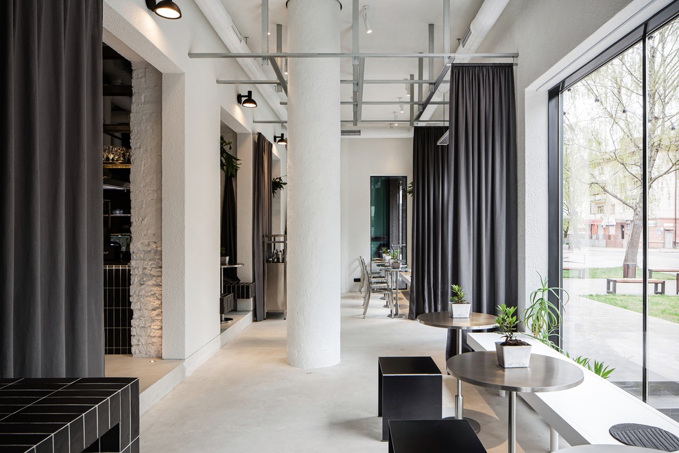 Quán cà phê xanh mát, đẹp như studio thu nhỏ, khách thoải mái chụp check-in - 11 Quán cà phê xanh mát, đẹp như studio thu nhỏ, khách thoải mái chụp check-in - 11