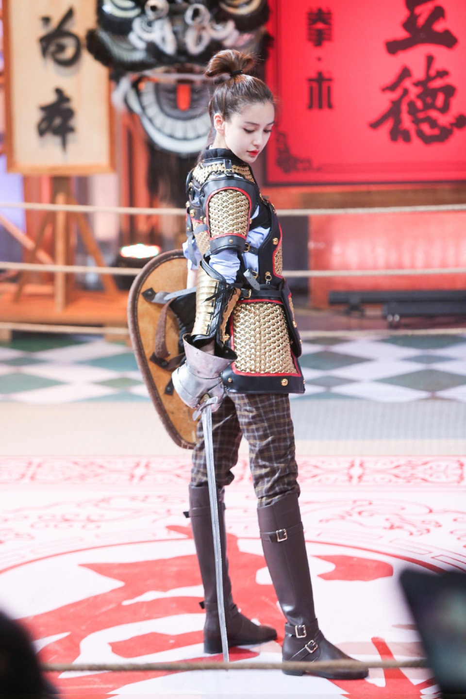 Sự nghiệp của Angelababy “tuột dốc” vì tin đồn ly hôn với Huỳnh Hiểu Minh? - 5 Sự nghiệp của Angelababy “tuột dốc” vì tin đồn ly hôn với Huỳnh Hiểu Minh? - 5