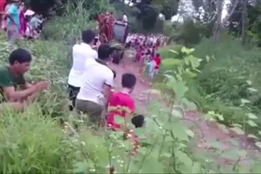 Màn rước dâu mạo hiểm của cặp đôi Lạng Sơn