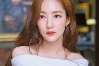 Bạn gái cũ của Lee Min Ho: Trở thành nữ thần sắc đẹp nhờ phẫu thuật thẩm mỹ