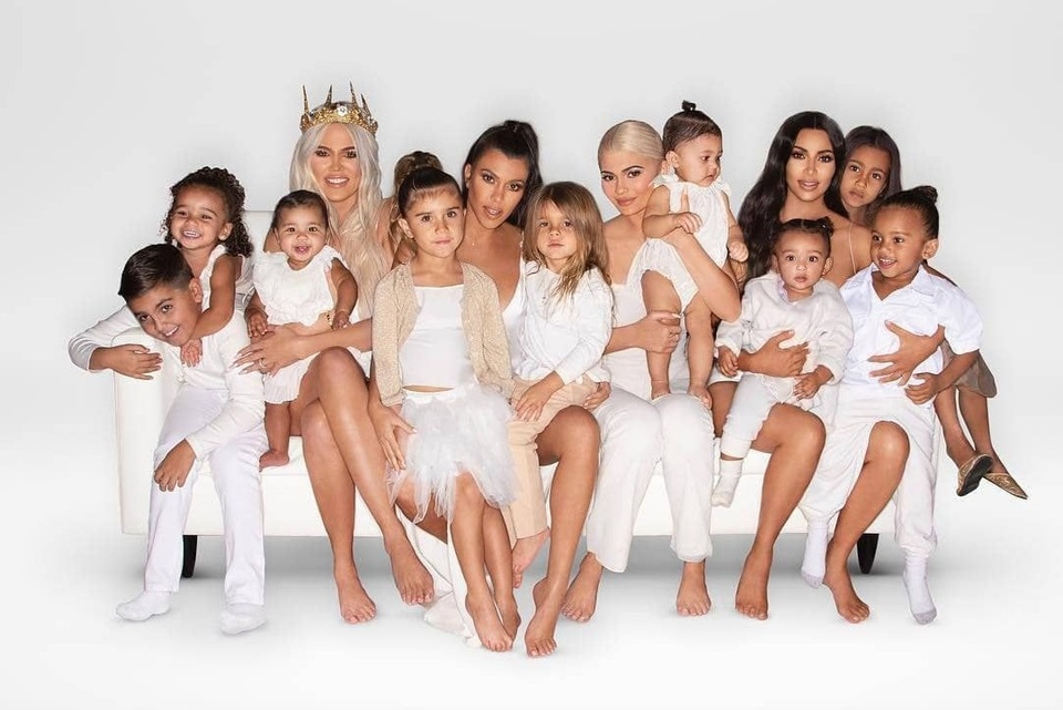 Nhà Kardashian trong cơn bão ly hôn: Có một kim chỉ nam - 2 Nhà Kardashian trong cơn bão ly hôn: Có một kim chỉ nam - 2