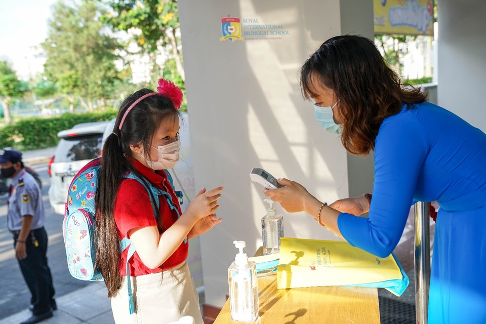 Ngày đầu đến trường tràn ngập niềm vui của thầy và trò Royal School - 3 Ngày đầu đến trường tràn ngập niềm vui của thầy và trò Royal School - 3