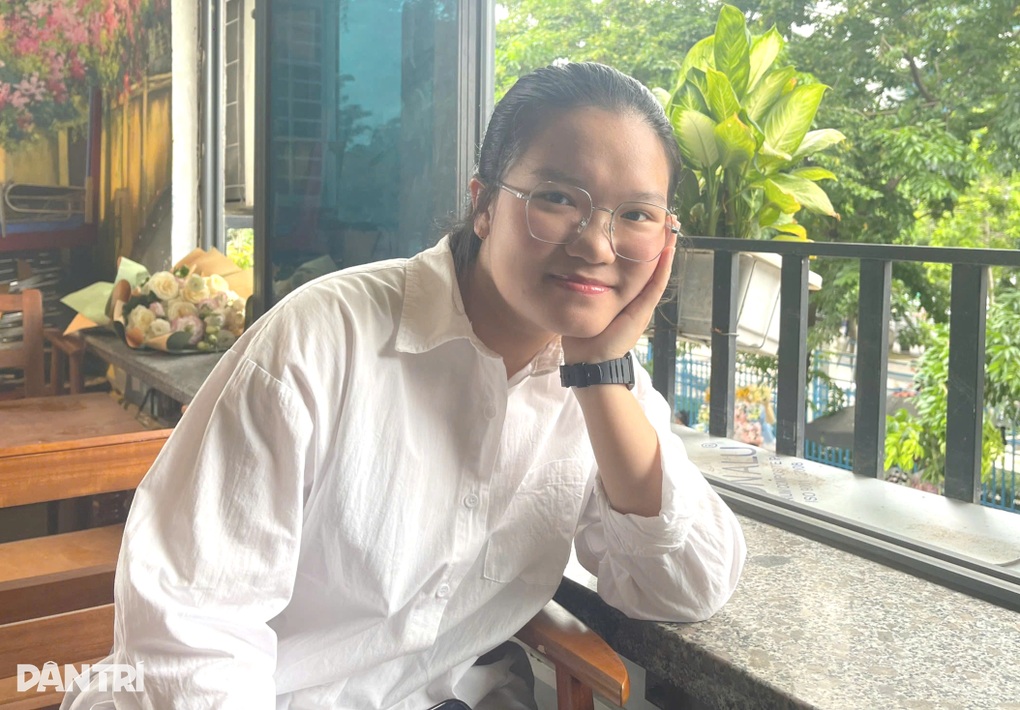 Nữ sinh có tên lạ là thủ khoa tốt nghiệp của ĐH Kinh tế Quốc dân - 3