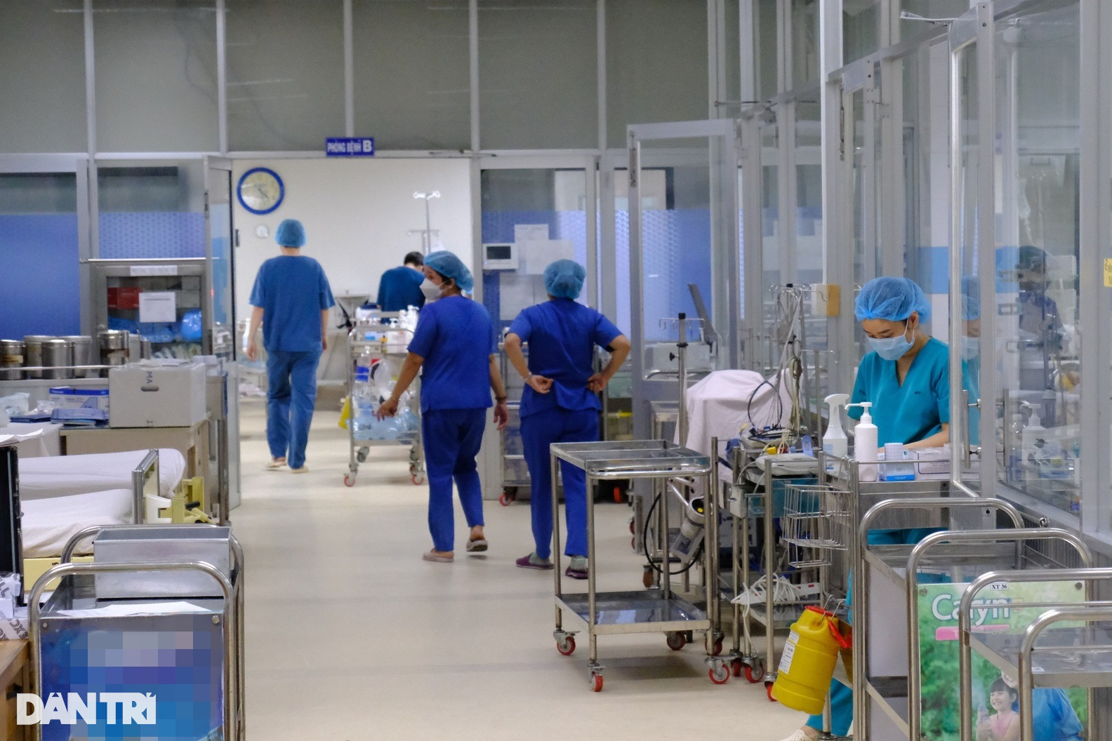 Trái chiều bác sĩ đi làm thêm phải xin phép bệnh viện: Ngành y gặp khó? - 8 Trái chiều bác sĩ đi làm thêm phải xin phép bệnh viện: Ngành y gặp khó? - 8