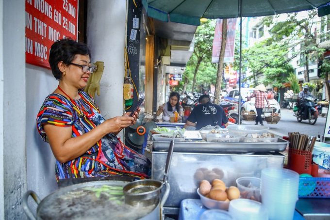Viettel “bắt tay” các nhà sản xuất thiết bị phổ cập smartphone toàn dân giá từ 600.000 đồng - Ảnh 1. Viettel “bắt tay” các nhà sản xuất thiết bị phổ cập smartphone toàn dân giá từ 600.000 đồng - Ảnh 1.