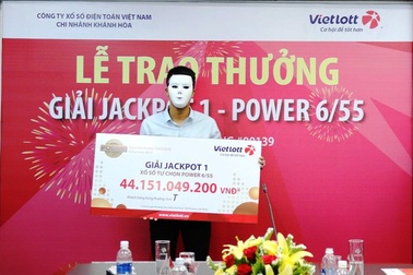 Người thợ xây “ẵm” hơn 44 tỷ đồng trúng số trong giờ nghỉ trưa