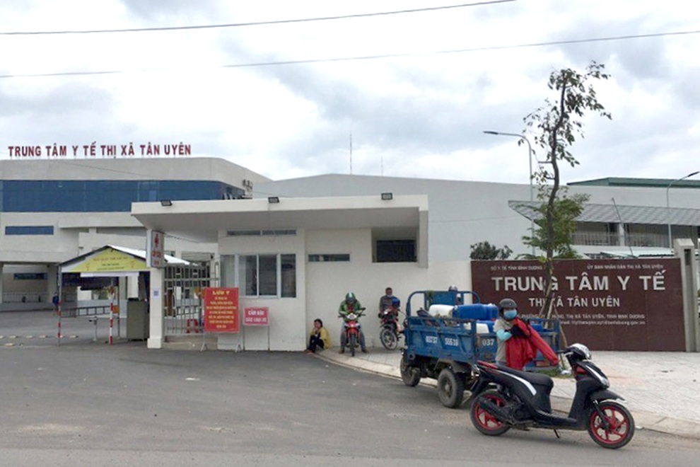 Đình chỉ công tác Giám đốc Trung tâm y tế Tân Uyên để xảy ra điểm nóng - 1 Đình chỉ công tác Giám đốc Trung tâm y tế Tân Uyên để xảy ra điểm nóng - 1