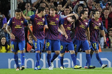 Hàng công Barcelona: Khủng khiếp nhất trong 60 năm qua