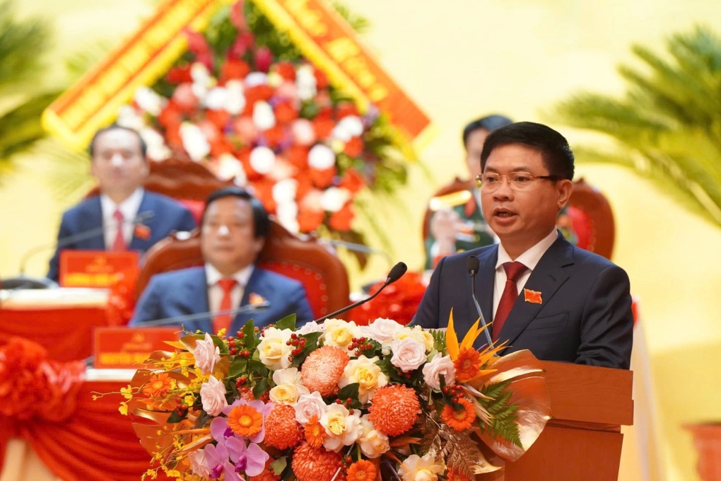 ប្រធាន៖ «ឧបករណ៍ថ្មីត្រូវតែល្អជាង ហើយមានប្រសិទ្ធភាពជាងឧបករណ៍ចាស់»។— ២ Chủ tịch nước: “Bộ máy mới phải tốt hơn, hiệu quả hơn bộ máy cũ - 2