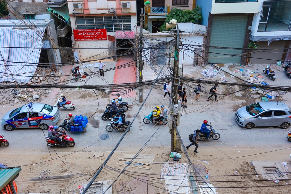 Rác trời “bủa vây” đường phố Hà Nội - 10 Rác trời “bủa vây” đường phố Hà Nội - 10