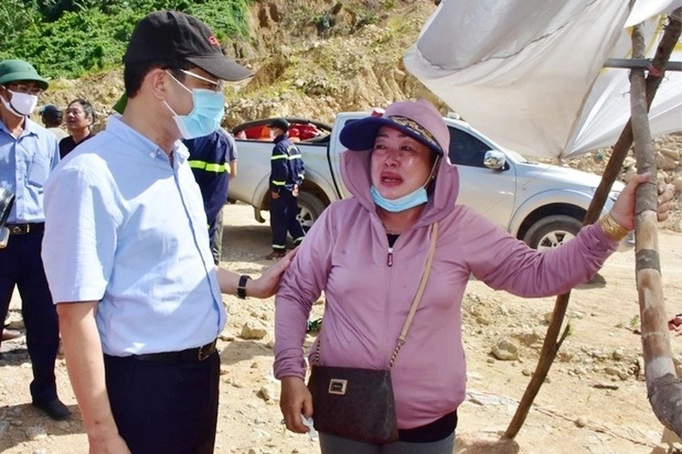 Tìm kiếm giai đoạn 5 ở Rào Trăng: Quyết tâm không bỏ sót một tấc đất nào! - 4 Tìm kiếm giai đoạn 5 ở Rào Trăng: Quyết tâm không bỏ sót một tấc đất nào! - 4