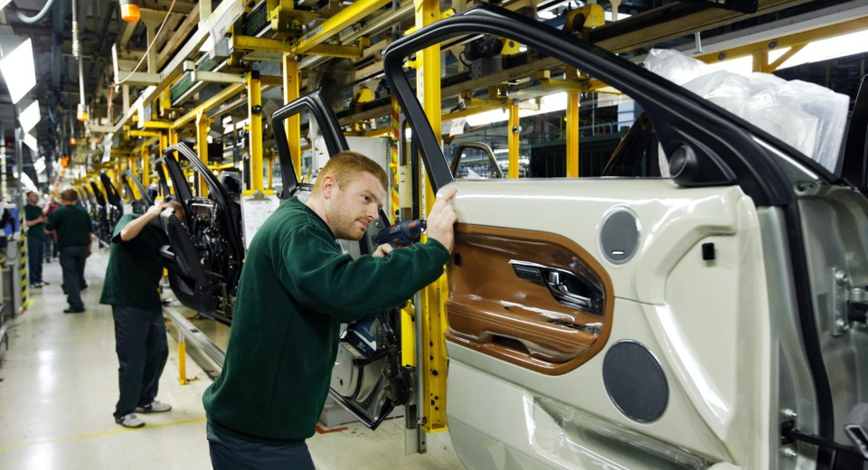 Jaguar Land Rover có thể phải ngừng sản xuất tại Anh vì dịch Covid-19 - 1 Jaguar Land Rover có thể phải ngừng sản xuất tại Anh vì dịch Covid-19 - 1
