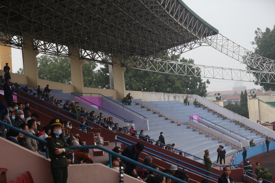 Bố mẹ Quang Hải tiếp lửa đội tuyển Việt Nam - 10 Bố mẹ Quang Hải tiếp lửa đội tuyển Việt Nam - 10