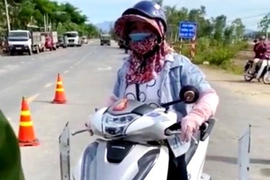 Người phụ nữ đe dọa lực lượng chức năng bị phạt 2,5 triệu đồng