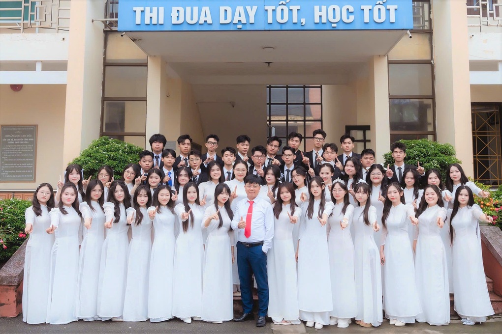 Lớp học có thủ khoa toàn quốc, bội thu điểm 10 ở Ninh Bình - 3 Lớp học có thủ khoa toàn quốc, bội thu điểm 10 ở Ninh Bình - 3