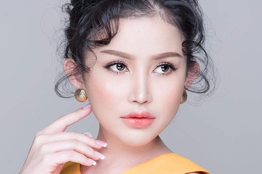 Janny Thủy Trần lấn sân ca hát