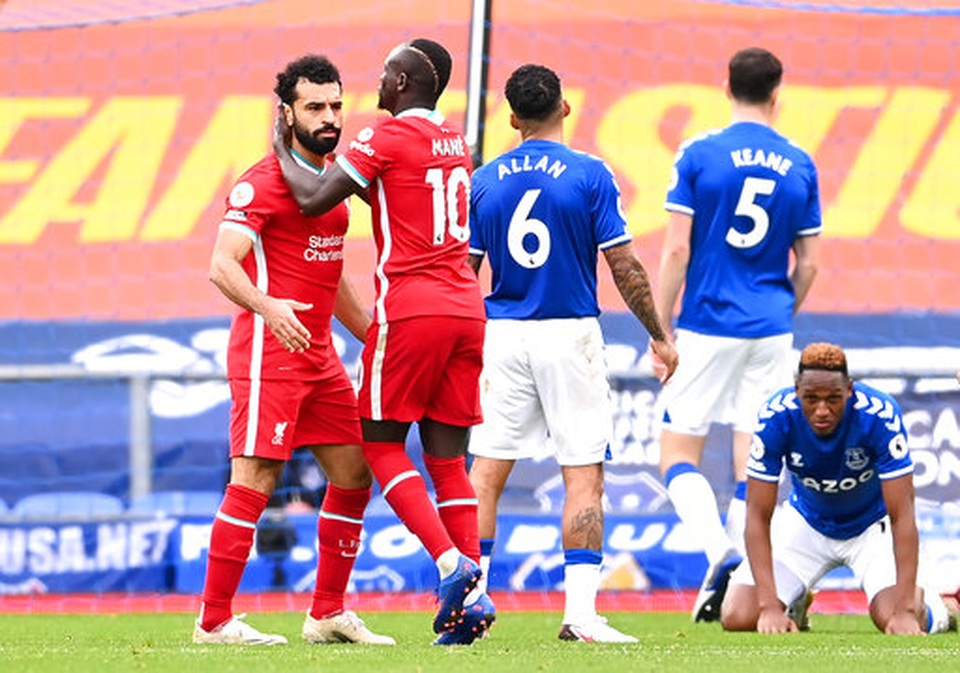 Everton 2-2 Liverpool: Màn rượt đuổi quyết liệt - 6 Everton 2-2 Liverpool: Màn rượt đuổi quyết liệt - 6