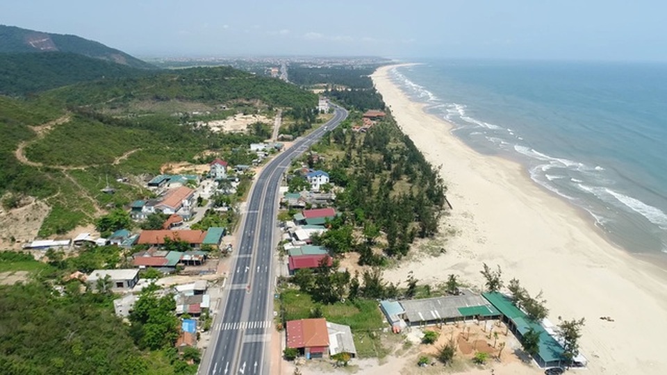 Quảng Bình “sờ gáy” hàng loạt dự án chậm tiến độ ở khu đất vàng! - 1