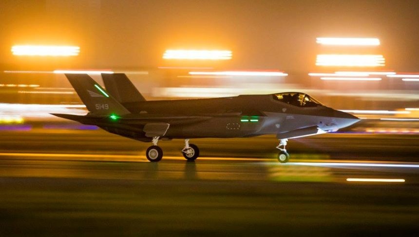 ノルウェー、ウクライナの支援拠点を守るためF-35とNASAMSミサイルを配備 - 1 Na Uy điều F-35, tên lửa NASAMS bảo vệ đầu mối viện trợ cho Ukraine - 1