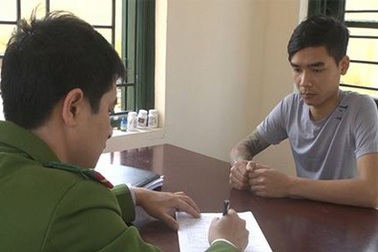 Đường dây đánh bạc do cựu Thiếu tướng "bảo kê": 1 đối tượng truy nã đầu thú